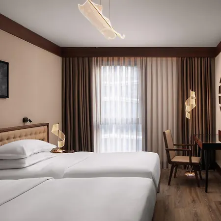 Sheraton Center 5*