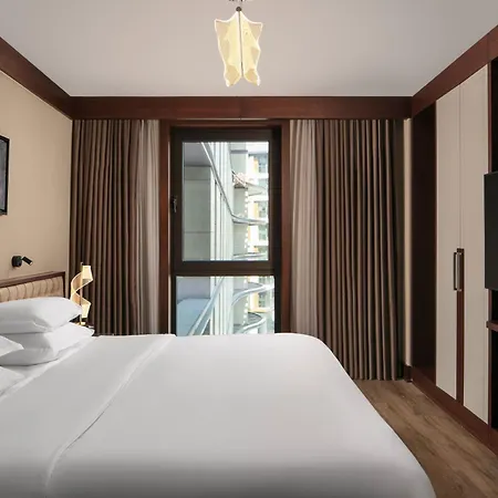 Sheraton Center Hotel