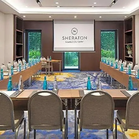 Sheraton Center Hotel 5*
