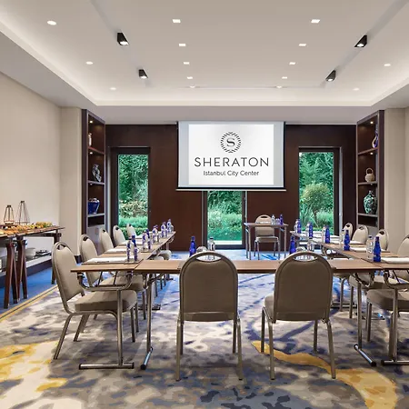 Sheraton Center Hotel 5*