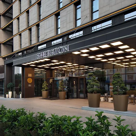 Sheraton Center Hotel 5*