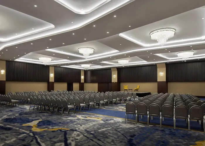 מלון Sheraton Center