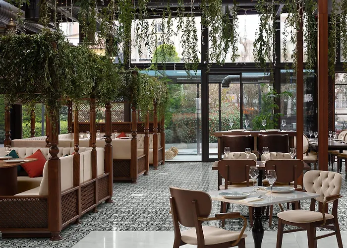 Sheraton Center מלון 5*