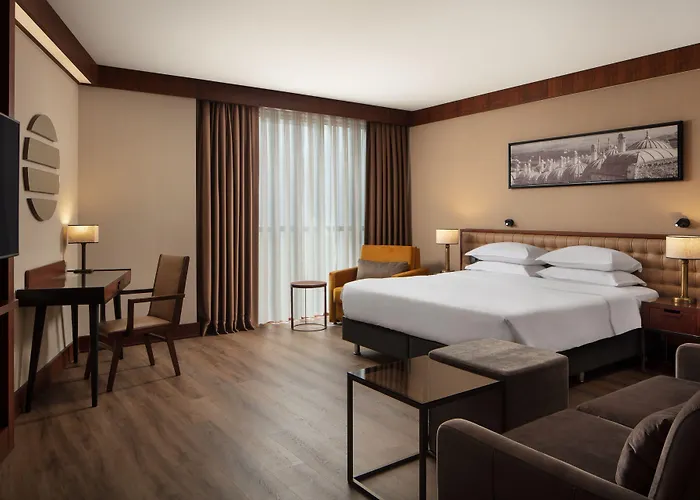 מלון Sheraton Center 5*