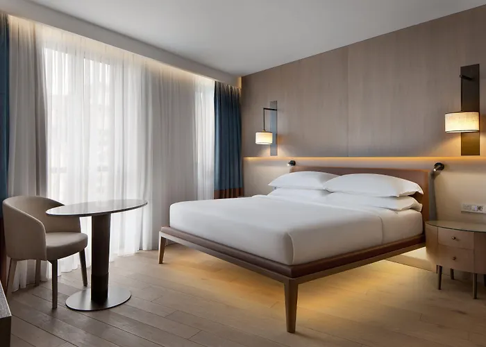 מלון Sheraton Center 5*