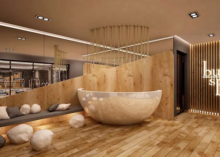 מלון Sheraton Center 5*