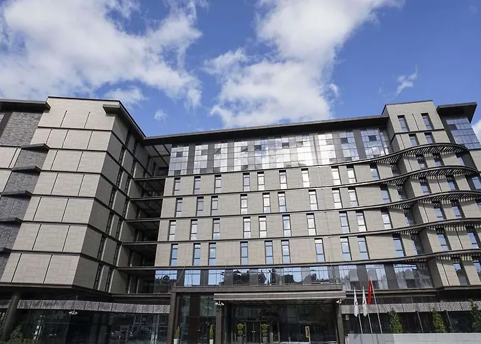 Sheraton Center מלון 5*